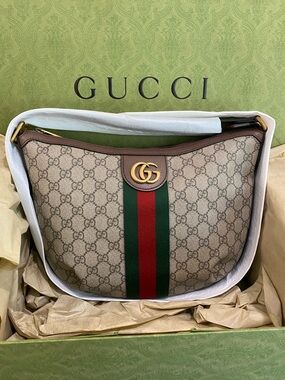 Authentically Beautiful - Gucci Ophidia GG (Small) Shoulder Bag with Stripe